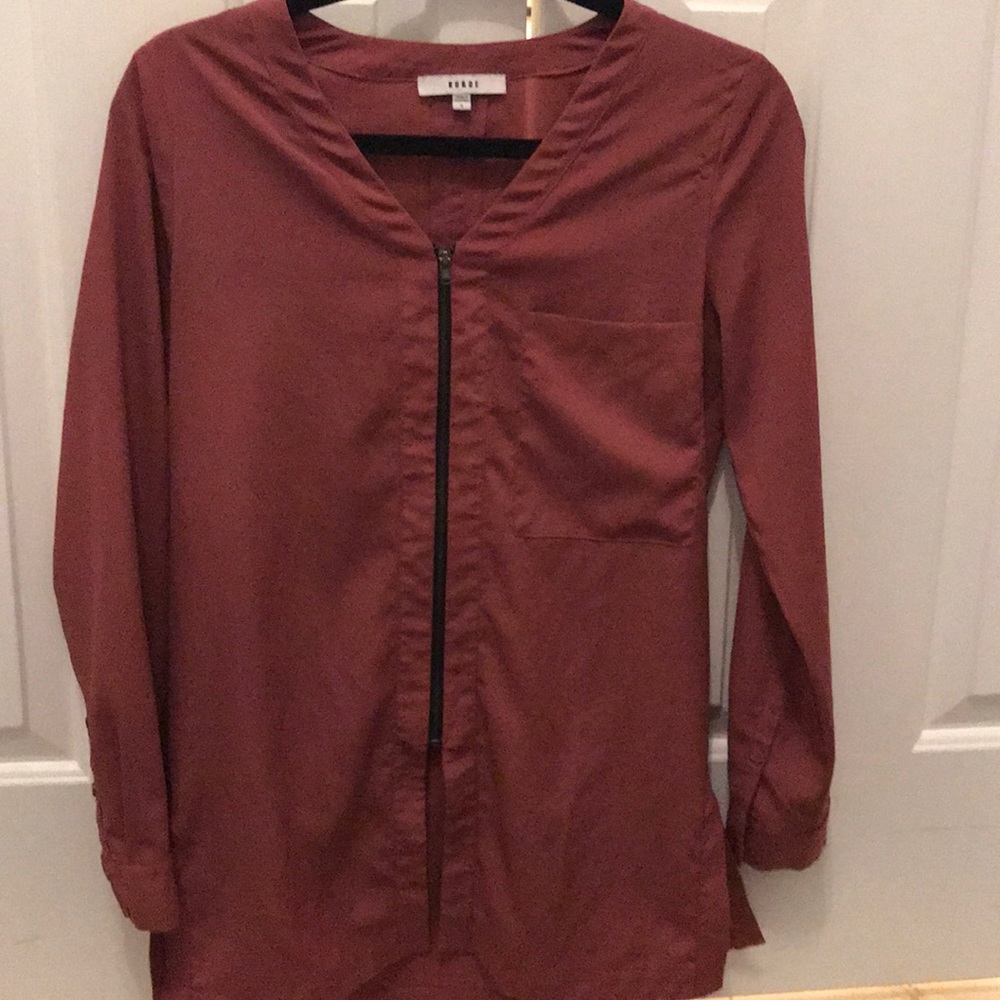Auburn colored zip blouse